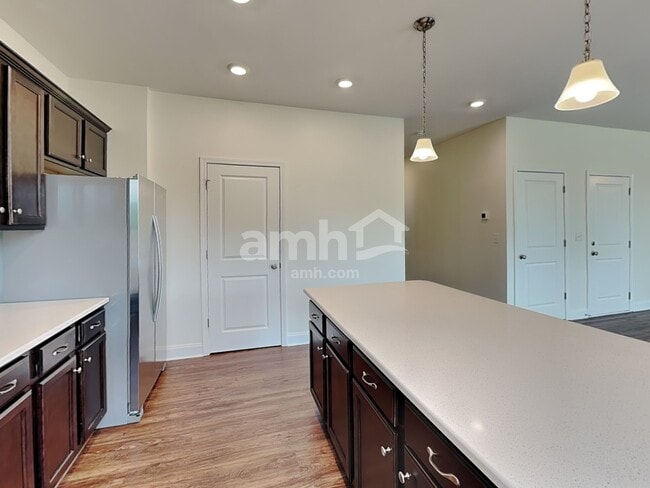 Photo - 164 Hazel Pk Dr