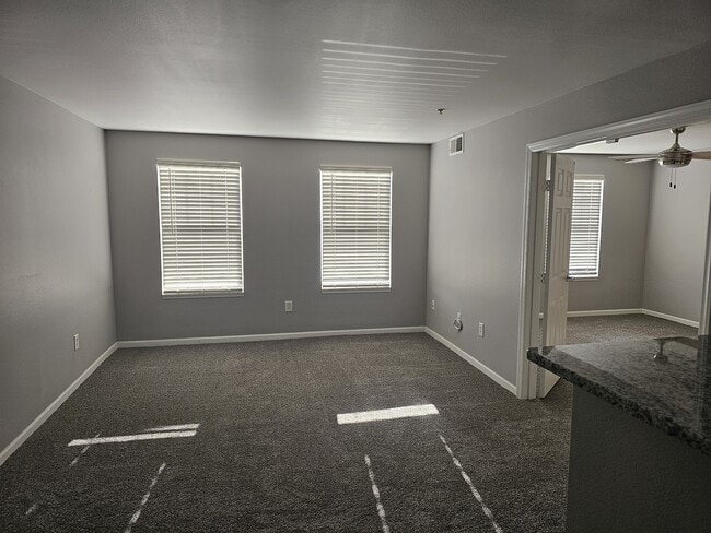 Glendale at the Mansion Apartments