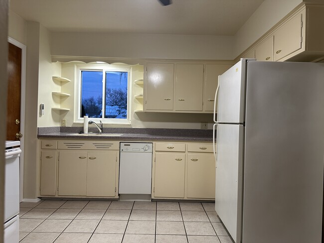 Photo - 2128 Collinway St Unit #4
