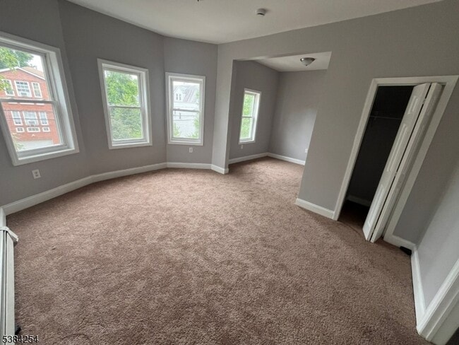 Photo - 171 Seymour Ave Unidad 2