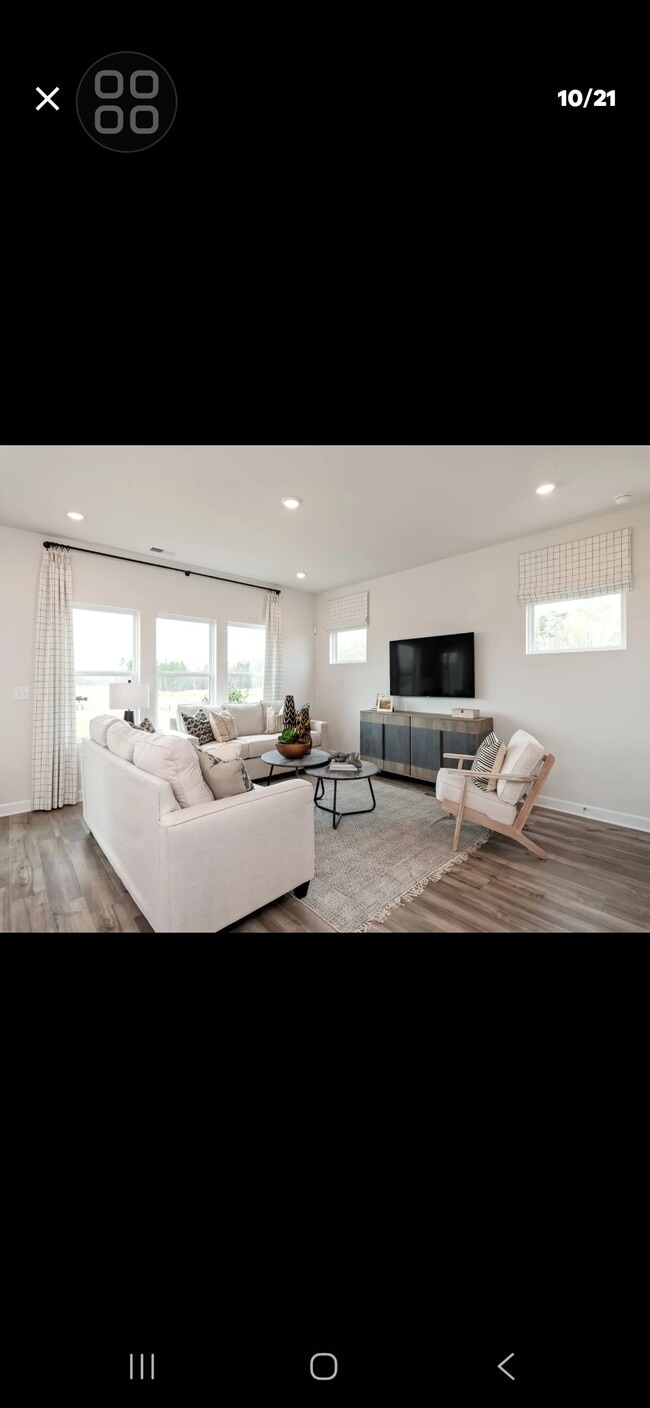 Photo - 1002 Harry Ct