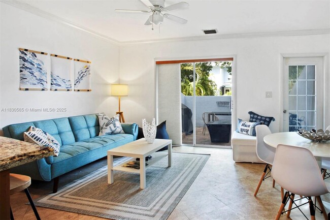 Photo - 798 Crandon Blvd Unidad 37-C Rental