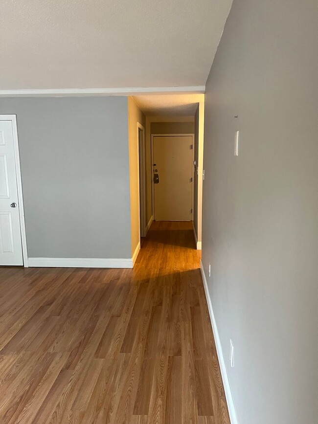 Photo - 17 Silvestri Cir Unit 11