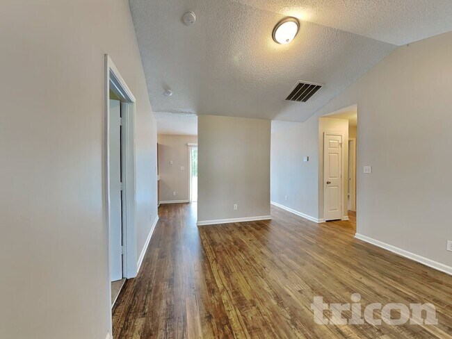 Photo - 3008 Westwinds Ct