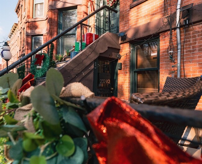 Photo - 232.5 6th St