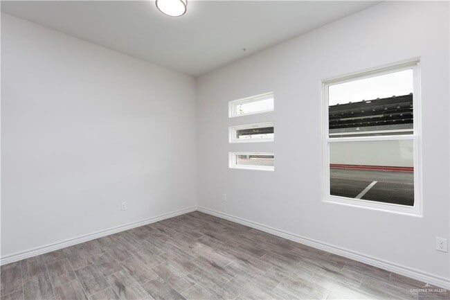 Photo - 20 S 15th Ave Unit 42