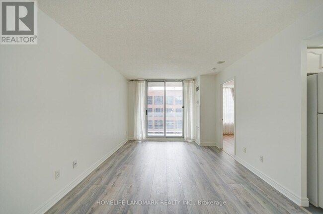 Photo - 43 Eglinton Ave E Unit 1003