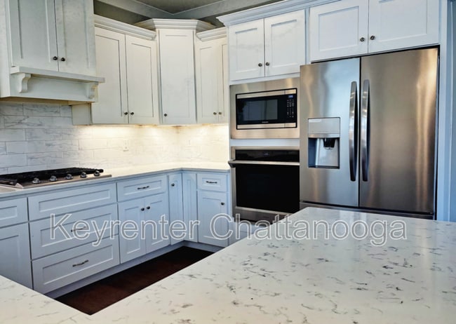 Photo - 2338 Large Oak Dr