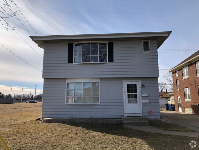 Building Photo - JM 1746-1748 Deane Blvd Unit lower Rental