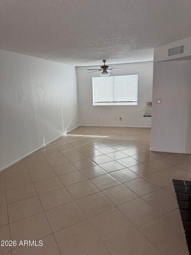 Photo - 615 N Arrowhead Dr