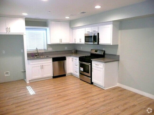 Building Photo - 1431 S Beacon St Rental