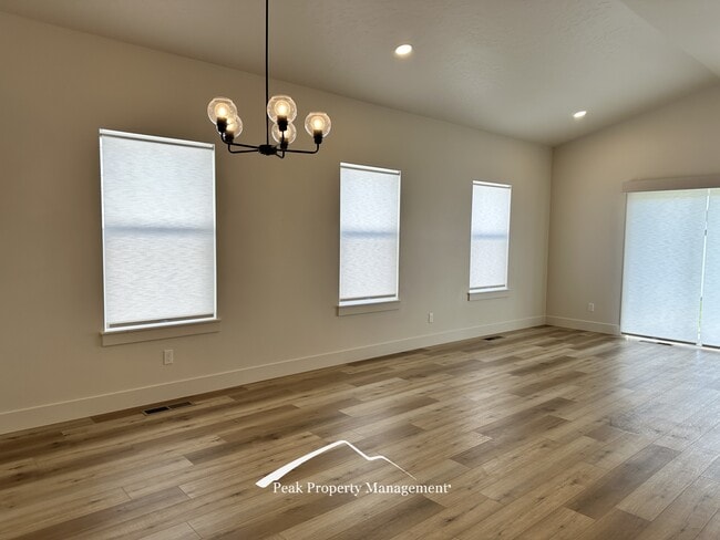 Photo - 308 N 11th St