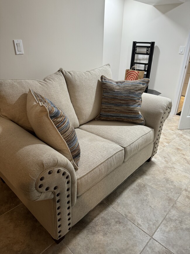 Building Photo - 93 Brookside Ave Unit Walk in