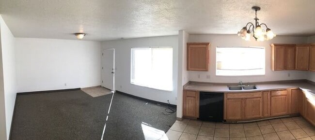 Photo - Charming Nephi 4-Plex, Pet Friendly