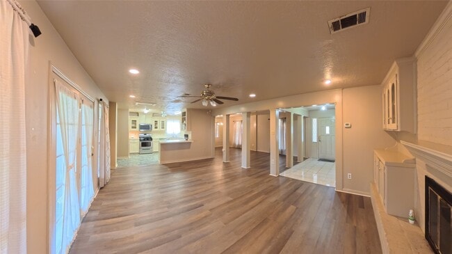 Photo - 7711 Kleingreen Ln