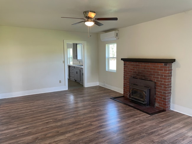 Photo - 112 Live Oak Knolls