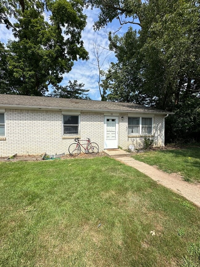 Building Photo - 50-52 Morehouse-NOREMAC Unit 50 Morehouse Ct.