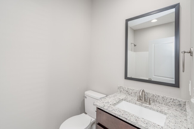 Photo - 2682 Cedrus Ave