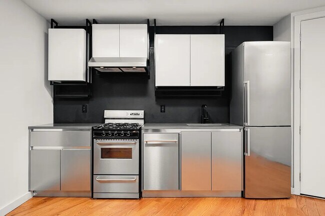 Photo - 123 Melrose St Unidad 766