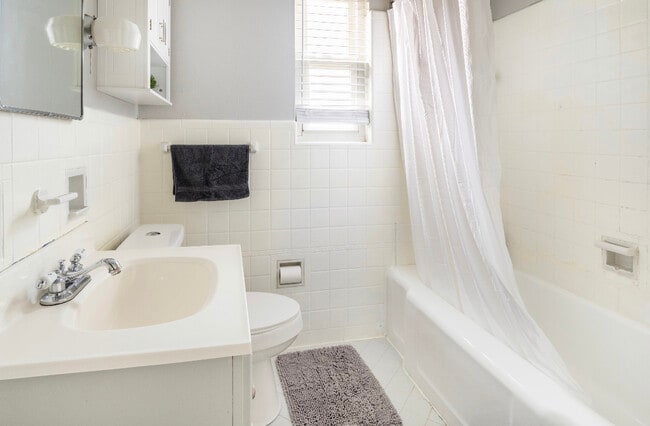 Photo - 1128 Covedale Ave