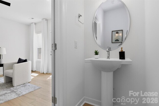 Photo - 3709 Lou Ann Ave