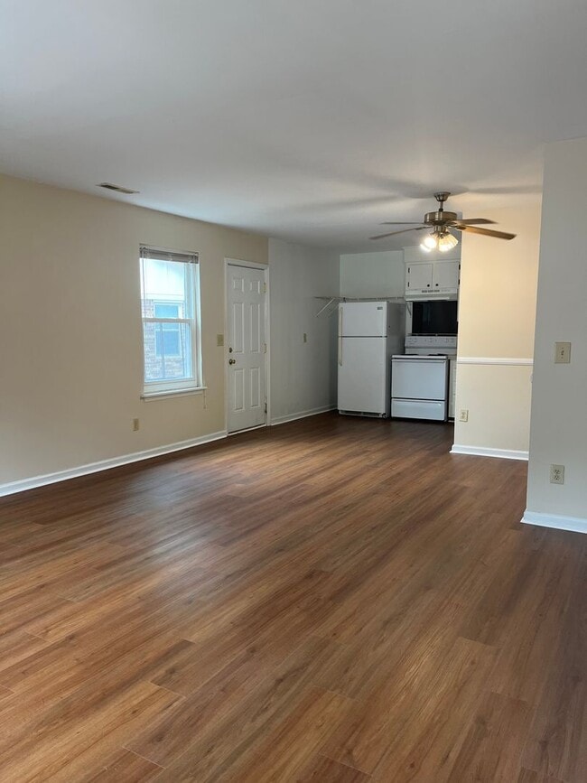 Photo - 2 Bedroom 2 Bath Duplex located in Dorchester 2 school district~