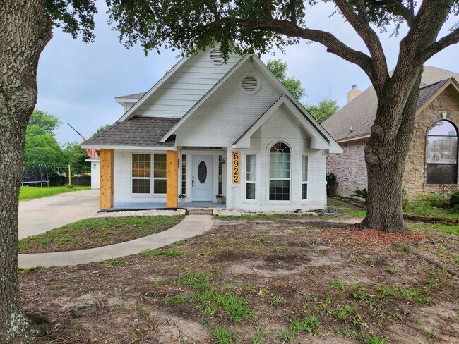 6922 Gentle Breeze Dr