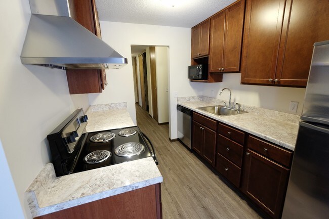 Lakehill Apartments