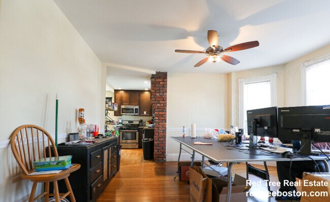 Photo - 66 Parsons St Unit 2