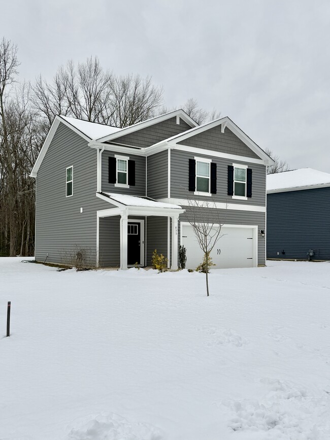 Photo - 633 Currant Cir