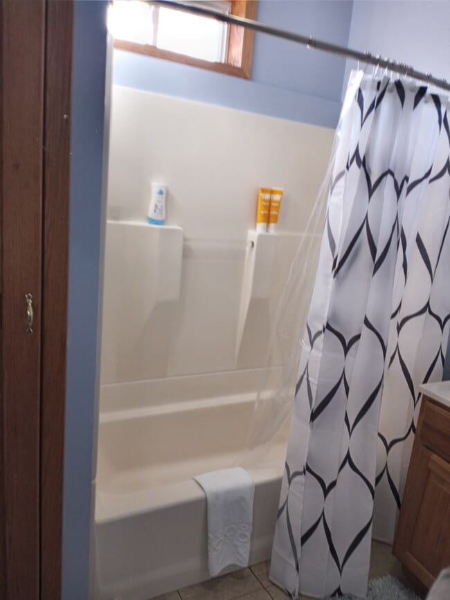 Photo - 714 S Wabash Ave