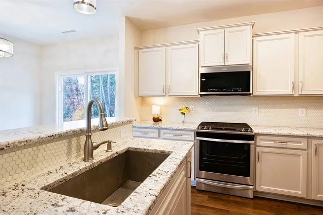 Photo - 60 Whitesell Way