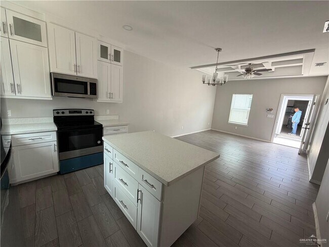 Photo - 12 Deluxe St Unit 4