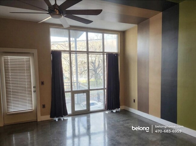 Photo - 89 Mangum St SW Unidad 216