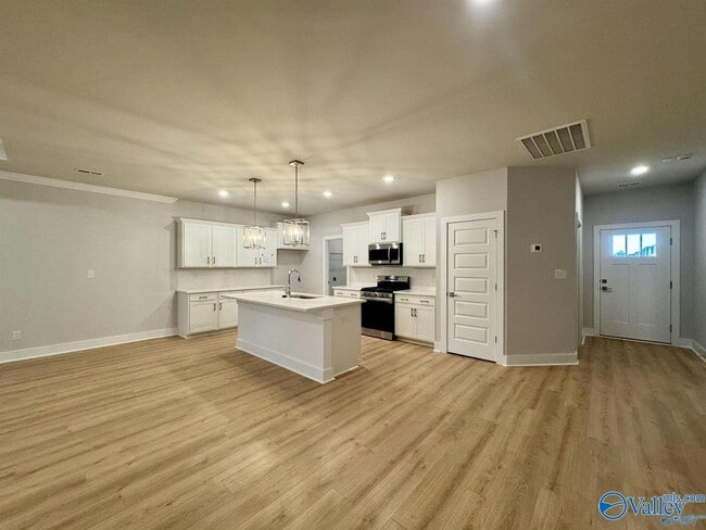 Photo - 109 Clift Farm Dr