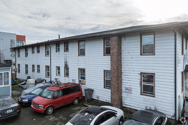 Photo - Bennett Apartments