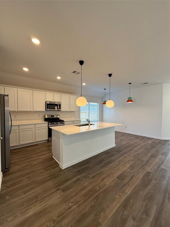 Photo - 5311 Still Mdw Ln