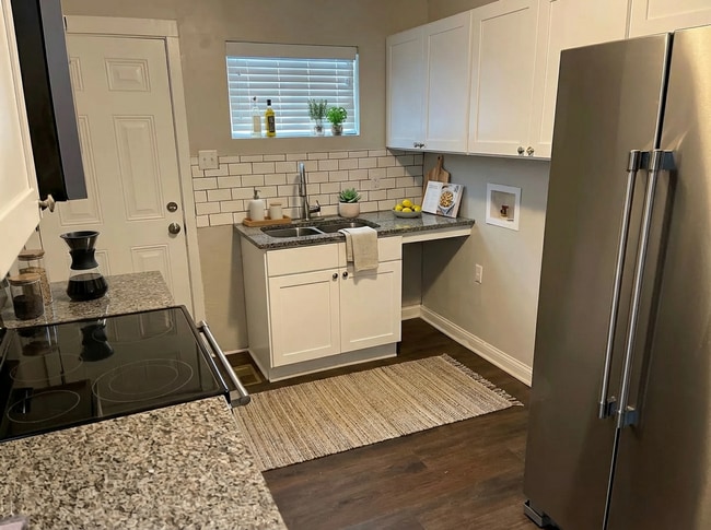 Building Photo - 1308 Ivy St Unit 1308 Ivy