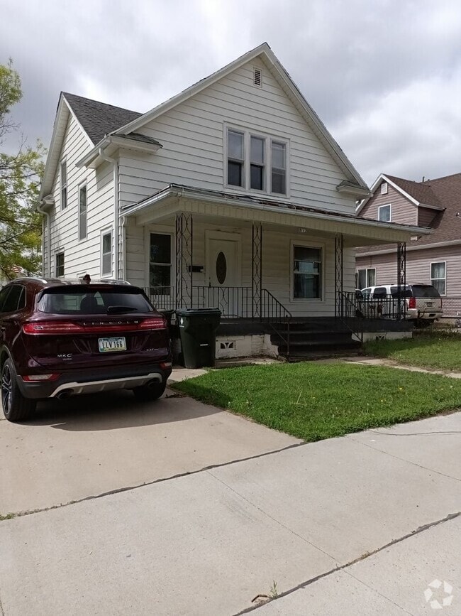 Building Photo - BUY ON CONTRACT MOVE IN READY! RENT TO OWN... Rental