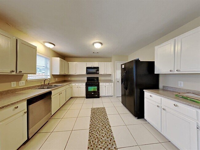 Photo - 4135 President's Dr S