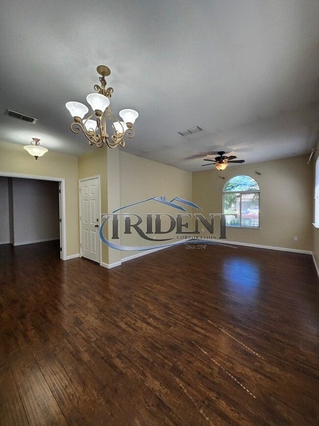 Photo - 3-bedroom 2-bath home with den located in Edgewater
