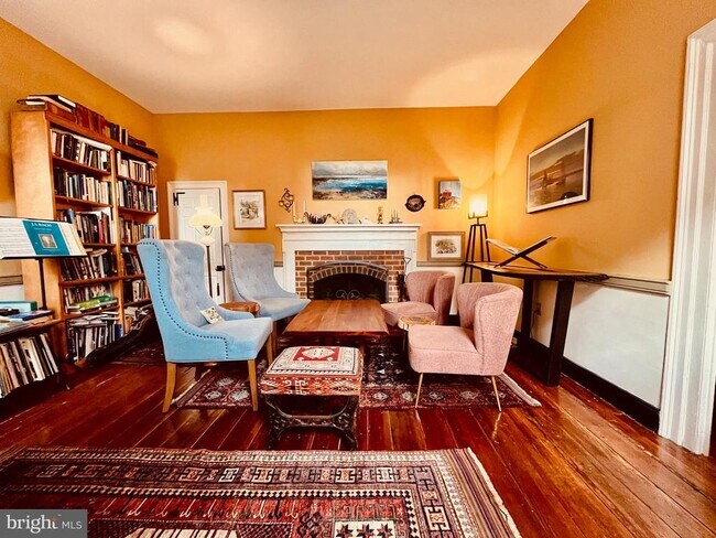 Photo - 30 Cornhill St