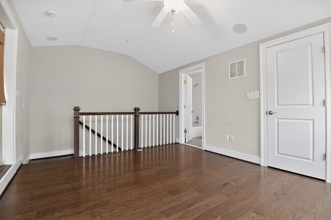 Photo - 2179 Half Moon Pl NE