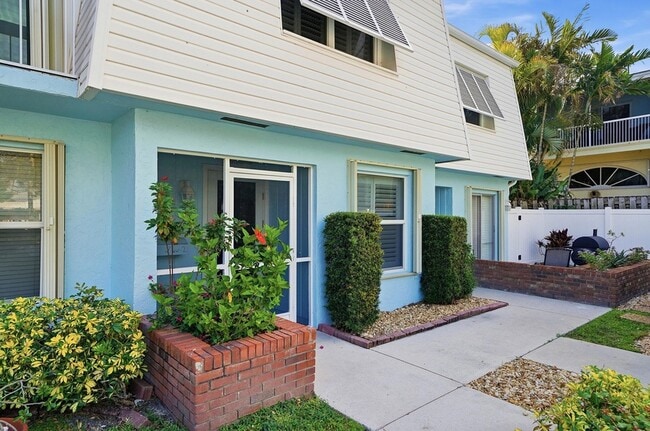 Photo - 842 SE 19th Ave Unit 102