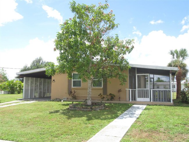 Building Photo - 21267 Gladis Ave