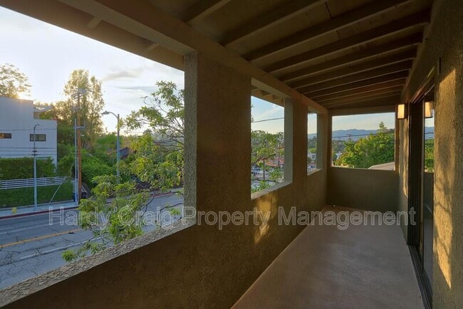 Photo - 2236 Glendale Blvd