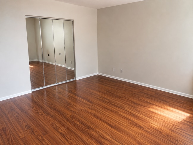 Photo - 3545 Forest Hill Blvd Unit 2
