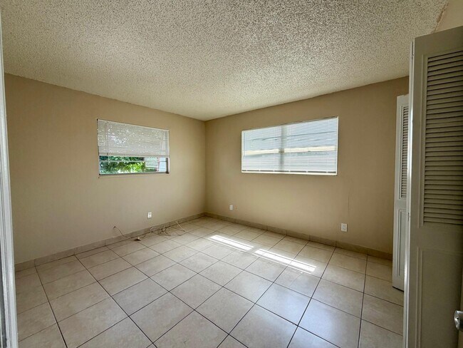 Photo - 1920 NW 58th Terrace