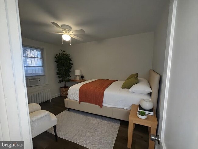 Photo - 102 O St SW Unit 1