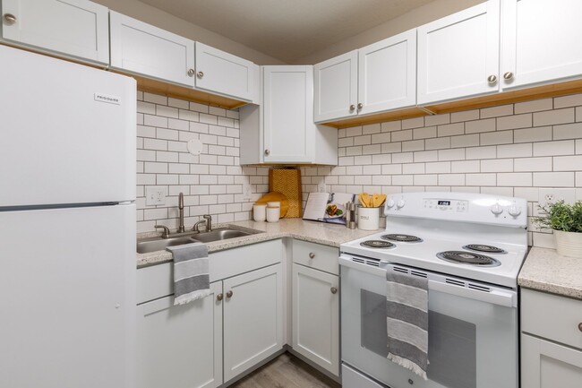 The Jefferson | Renovated 2-Bedroom with C... - The Jefferson | Renovated 2-Bedroom with C... Apartamento Unidad 3716-06